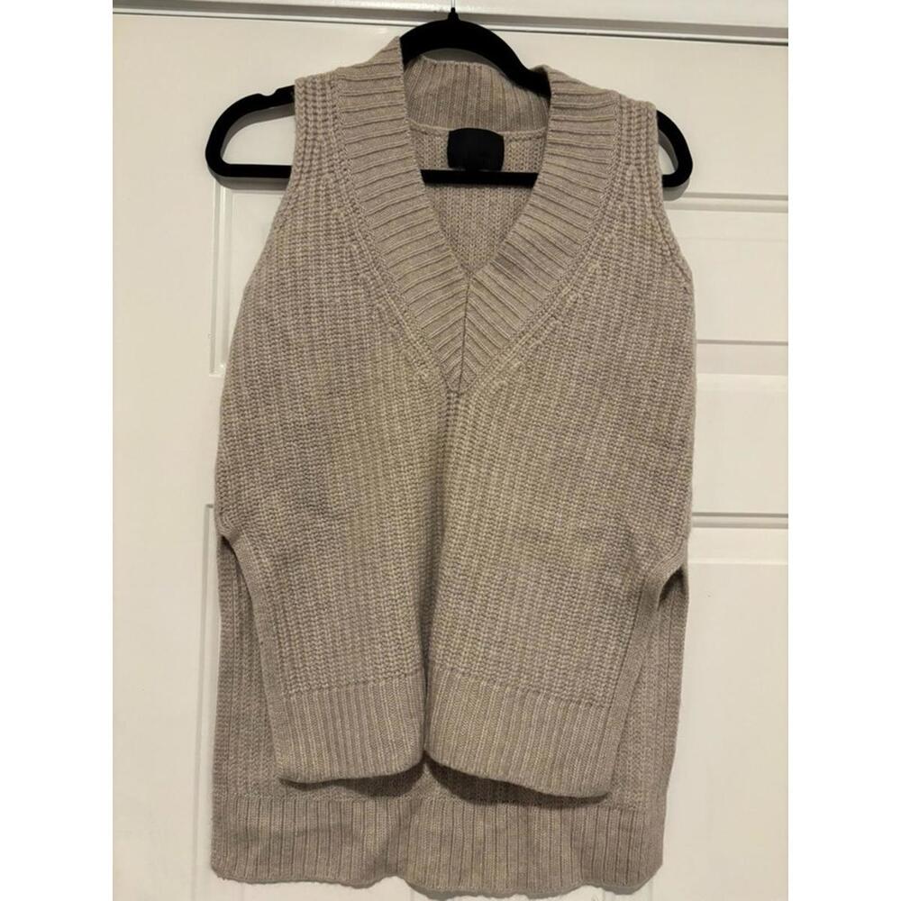Womens beige sz M Intermix cashmere and wool vest #427